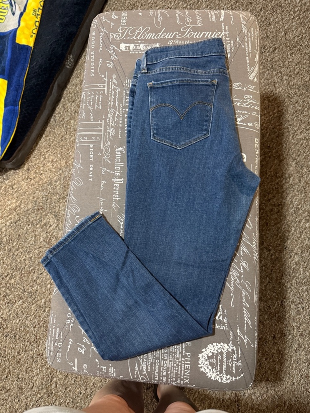 Ladies Lev’s 711 Skinny